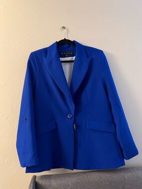 Women's Royal Blue Single-Button Blazer